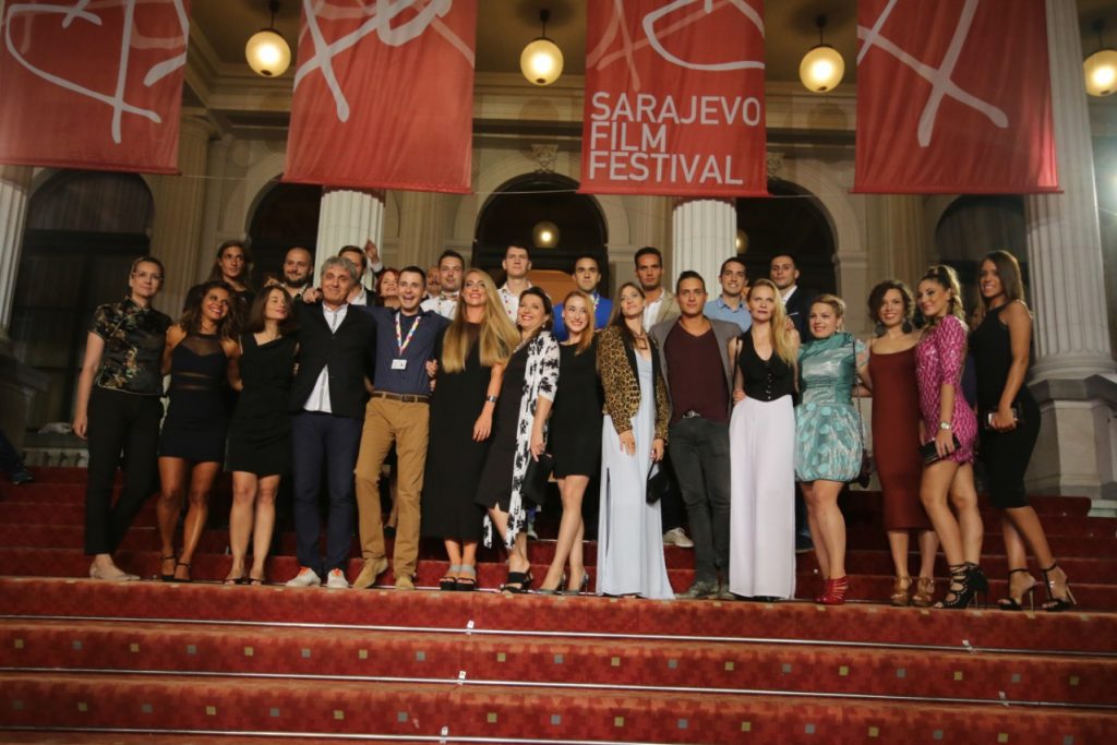 Ekipa filma Pored mene na crvenom tepihu u Sarajevu 3