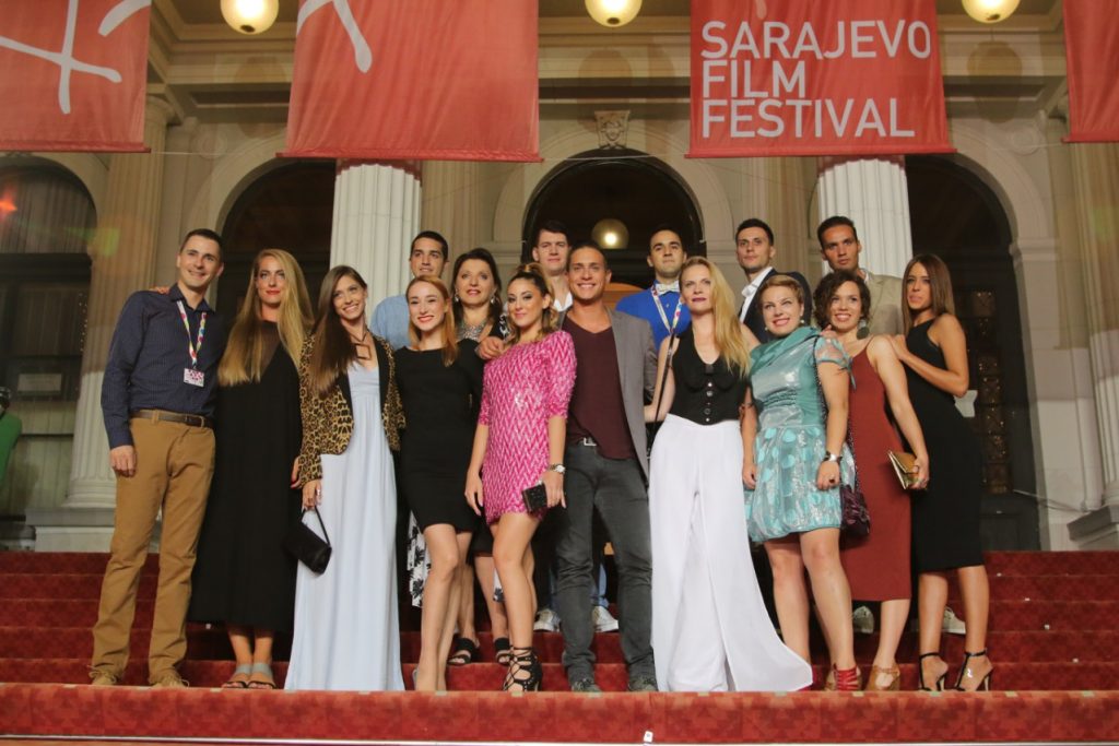 Ekipa filma Pored mene na crvenom tepihu u Sarajevu 4