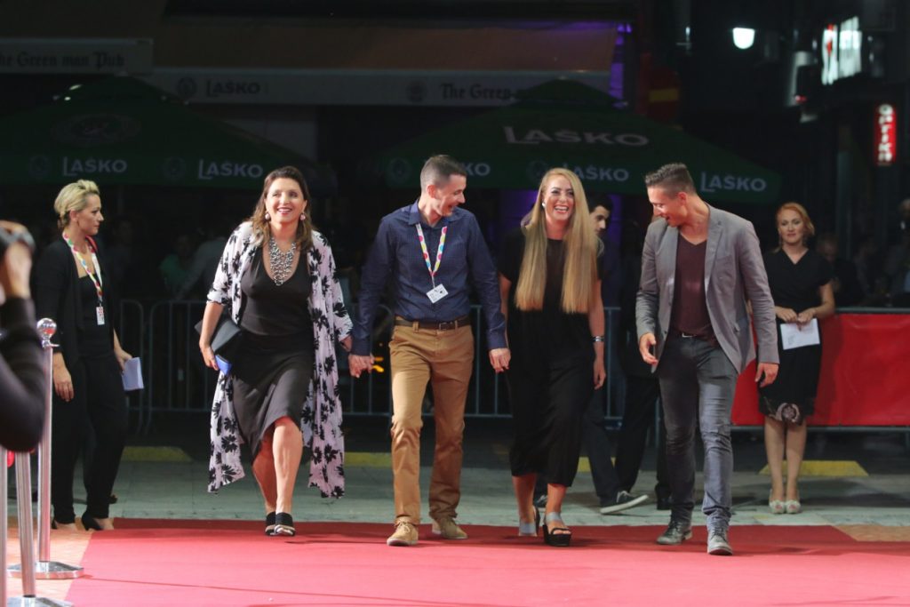 Ekipa filma Pored mene na crvenom tepihu u Sarajevu 5